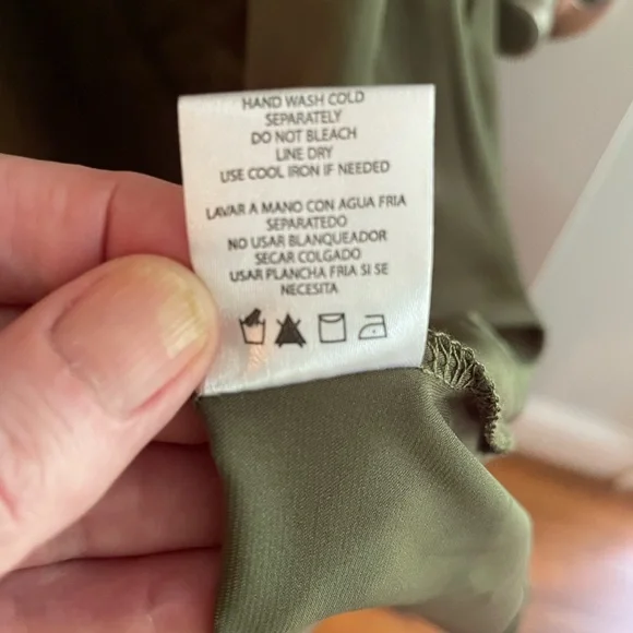 20% off today! Or make an offer! 

Nicole Miller satiny one-shoulder dress - Picture 5 of 5